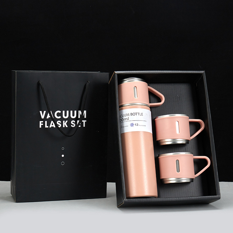 طقم هدية فاخر 3 في 1 – ترموس قهوة وكوب حراري بسعة 500 مل، تصميم أنيق ومعزول للحفاظ على الحرارة لفترات طويلة ☕🎁