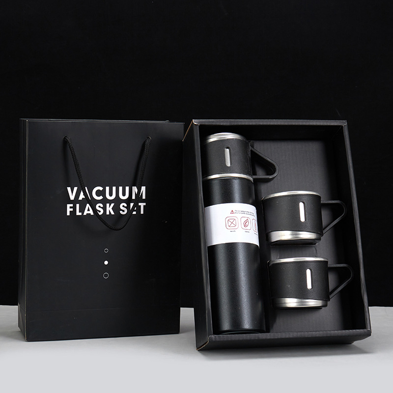 طقم هدية فاخر 3 في 1 – ترموس قهوة وكوب حراري بسعة 500 مل، تصميم أنيق ومعزول للحفاظ على الحرارة لفترات طويلة ☕🎁